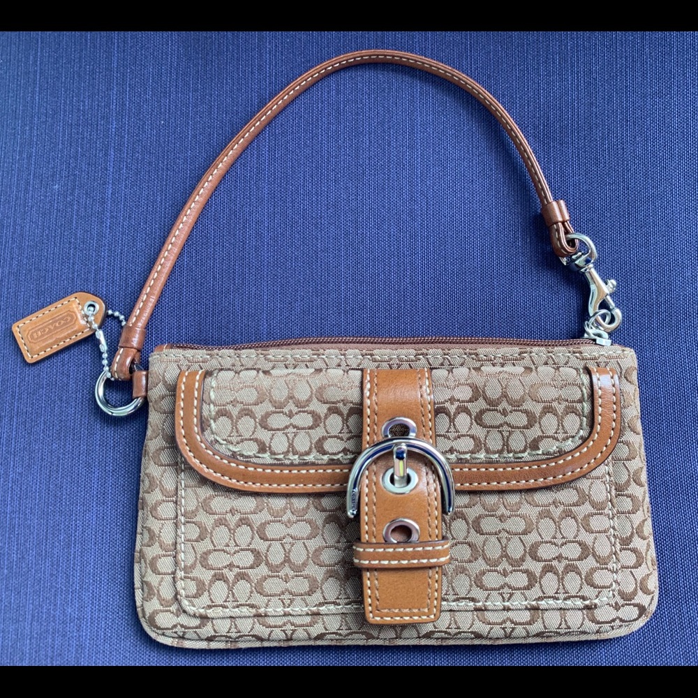 Coach Side Zip Wristlet